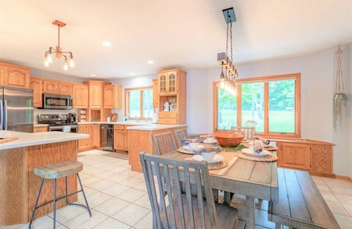 Mosinee House | Pet-Friendly Mosinee Retreat w/Private Dock!