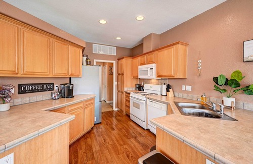 Needles Cottage | Pet-friendly Needles Vacation Rental Near River!