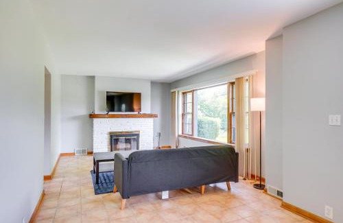 Colgate Apartment | Pet-Friendly New Berlin Retreat with Patio and Yard!