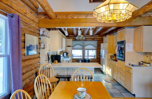Maplecrest House | Pet-Friendly New York Cabin w/Hot Tub & Game Room