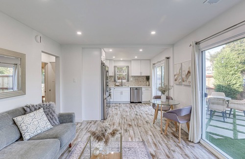 South Oceanside Cottage | Pet-friendly Oceanside Gem w/Patio, Walk to Beach