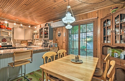 Harbor Springs Cottage | Pet-Friendly 'One Crow Cottage' in Harbor Springs!