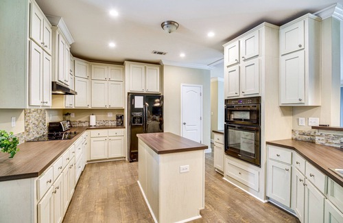 Palm City House | Pet-Friendly Palm City Home w/Yard & Grill!