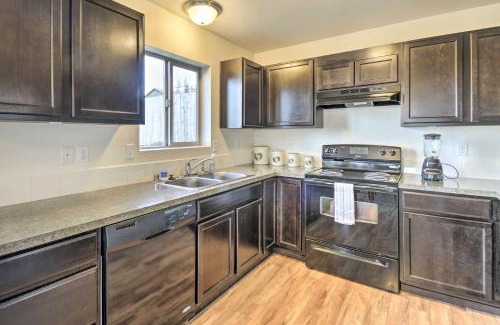 Poulsbo House | Pet-Friendly Poulsbo Abode with Mountain Views!