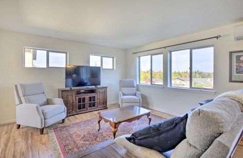 Poulsbo House | Pet-Friendly Poulsbo Abode with Mountain Views!