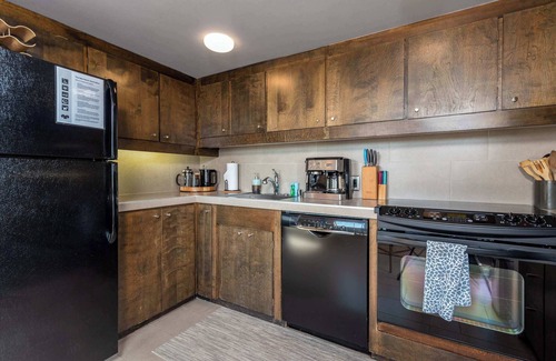 Sea Ranch House | Pet Friendly & Private Hot Tub