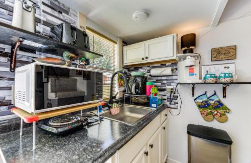 Raleigh Apartment | Pet-Friendly Raleigh Tiny Home with Patio