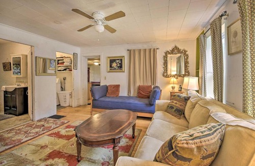 Granville House | Pet-Friendly Roxbury Farmhouse on 350 Acres!
