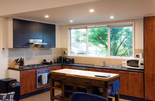 Bonnie Doon Cottage | Pet friendly rural escape for couples & families