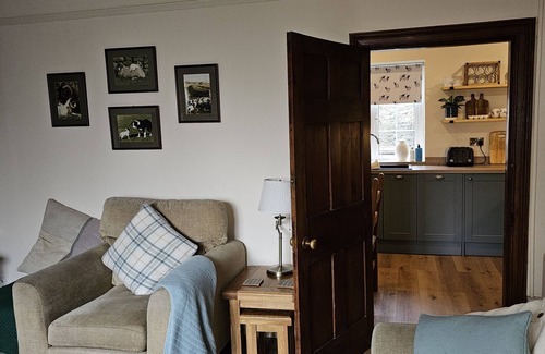 Stainforth Cottage | Pet Friendly S/Catering Holiday Cottage in Stainforth nr Settle, free wi-fi incl