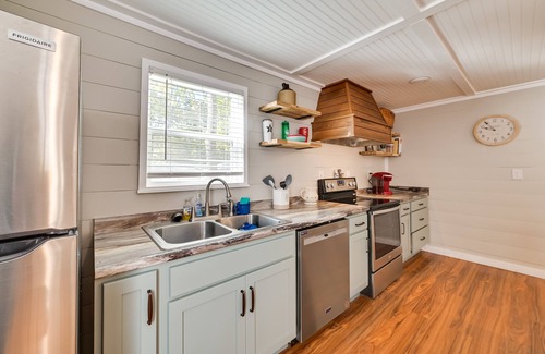Springville Cabin | Pet-Friendly Springville Cabin Near Kentucky Lake!