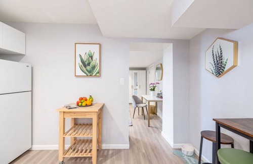 Lower Avenues Apartment | Pet Friendly Suite-❤️Downtown!