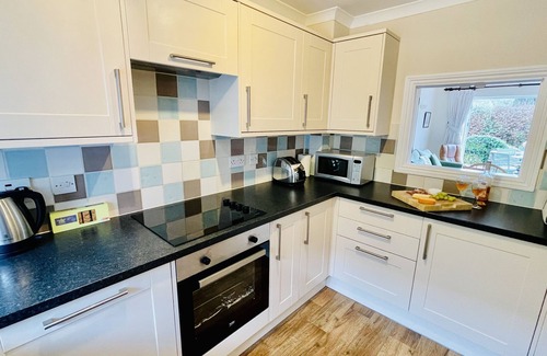 Dittisham Cottage | Pet Friendly, Tranquil, 2 Bedrooms