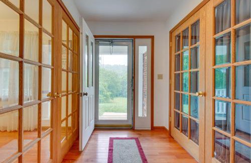 Union House | Pet-Friendly Union Vacation Rental with Pool!