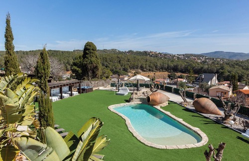 Can Trabal House | Pet-Friendly Villa Masía Can Trabal with Mountain View, Pool, Jacuzzi, Wi-Fi, A/C, Terrace & Garden