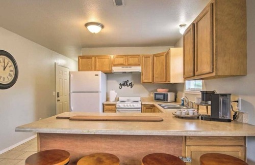 West Plains House | Pet-Friendly West Plains Home Near Downtown!n
