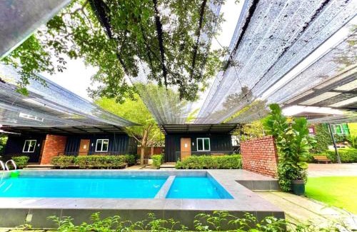 Permatang Tinggi House | Petak Padin Cottage by The Pool