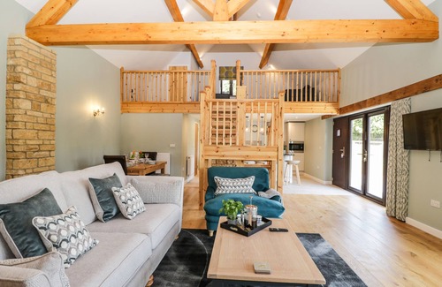 Bourton Cottage | PETALS PATCH, family friendly, with a garden in Lower Slaughter