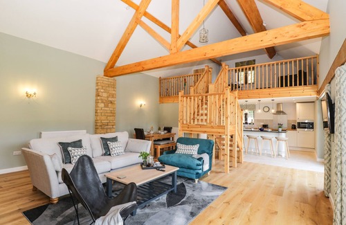 Bourton Cottage | PETALS PATCH, family friendly, with a garden in Lower Slaughter