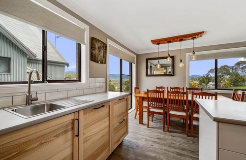 Jindabyne House | Petersdorf 2 - Modern 2BR Townhouse l WiFi l Mountain Views