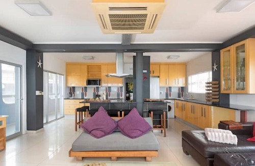 Umdloti Condo | Petfriendly, Umdloti Beachfront Escape Inverter
