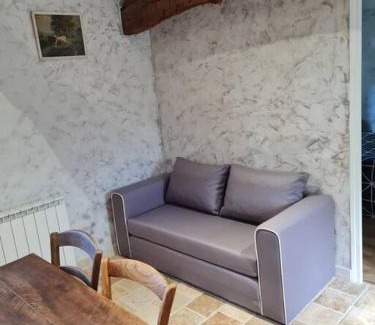 Saint-Germain-des-Fosses House | PETIT GÎTE 18 ème tout confort