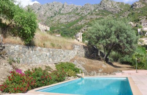 Lama Apartment | petit paradis pres ile rousse gîte les cortalines Lama