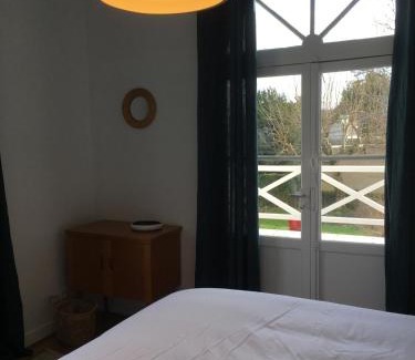 Garches Bed & Breakfast | Petite maison de charme - Paris - Rolland Garros - Versailles - Golf - Normandie
