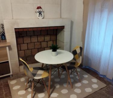 Le Grand-Pressigny House | Petite maison troglodyte