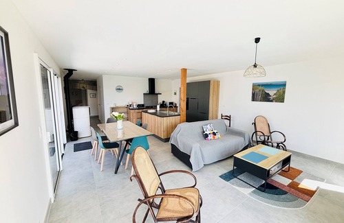Saint-Guenole House | Petite Villa Dans le Centre de Penmarch