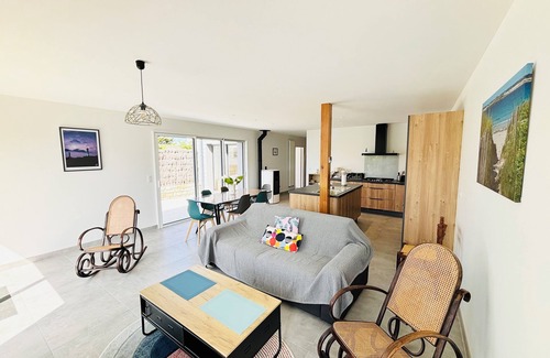 Saint-Guenole House | Petite Villa Dans le Centre de Penmarch