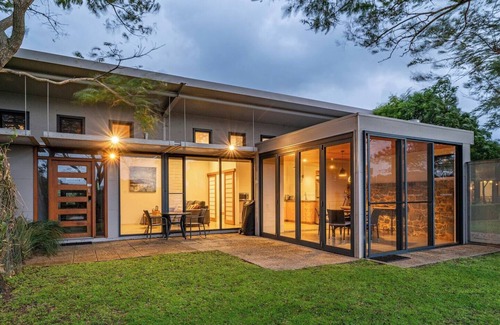 Yallingup House | Petra Olive 4 - One Bedroom House, Sleeps 2