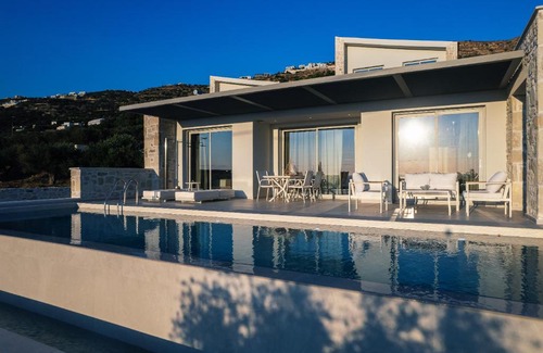 Limeniskos Villa | Petras Luxury Villas