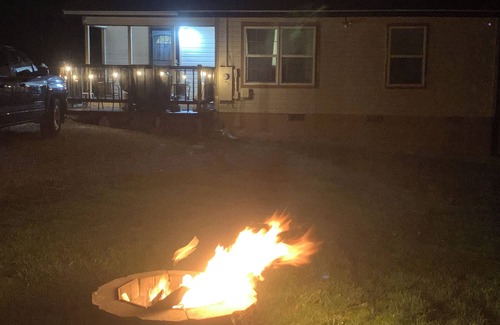 Harriman House | Pets OK, EZ to i-40, 4-Beds, Gig Ethernet & WiFi, EV Charger, Many Amenities