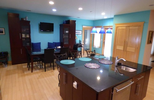 Brookhaven House | PETS WELCOME4 ACRE FRANK LLOYD WRIGHT STYLE MCM HOME NESTLED IN WILD LIFE REFUGE