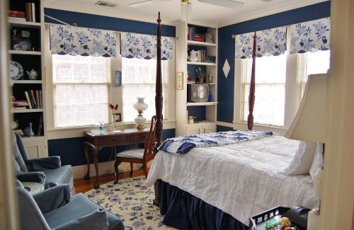 Pettigru Street Historic District Bed & Breakfast | Pettigru Place Bed & Breakfast