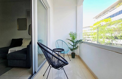 Acropolis Apartment | Phaedrus Living: Central Luxury Flat Esperidon 201