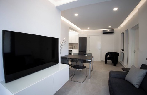 Skala Apartment | Phaedrus Living Luxury Mackenzie Flat