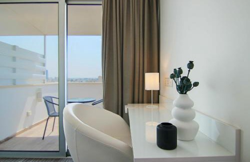Acropolis Apartment | Phaedrus Living: Luxury Suite Nicosia 508