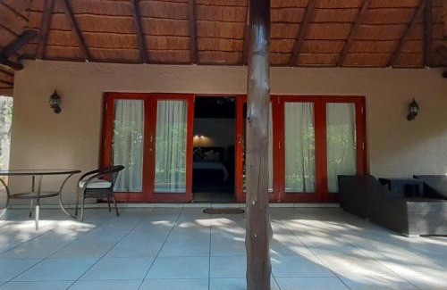 Thabazimbi Cabin | PHAKELA PRIVATE LODGE