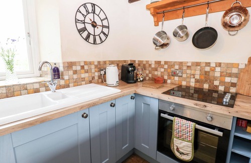 Fremington House | PHEASANT COTTAGE, pet friendly, character holiday cottage in Reeth