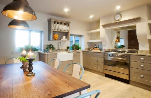Cotebrook House | Pheasants Nye