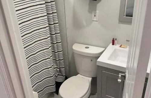Midtown Village Apartment | Philadelphia Walkup