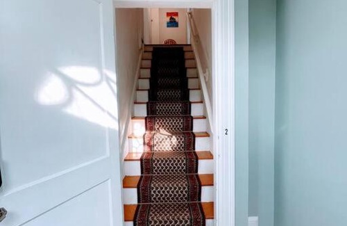 Andover Apartment | Phillips Academy Andover Two-Bedroom Apartment and Free Parking
