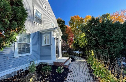 Andover Apartment | Phillips Academy Andover Two-Bedroom Apartment and Free Parking