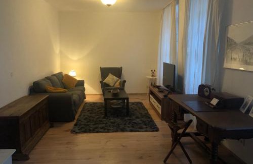 Heidelberg City Centre Apartment | Philosophen und Neckarblick Apartment