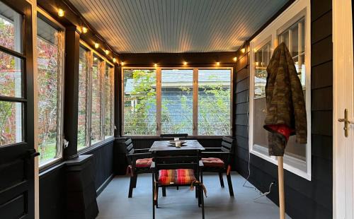 Phoenicia House | Phoenicia Bungalow