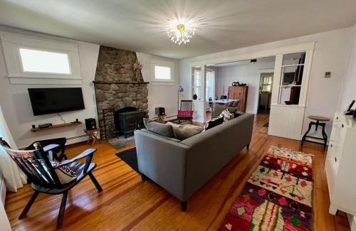 Phoenicia House | Phoenicia Bungalow