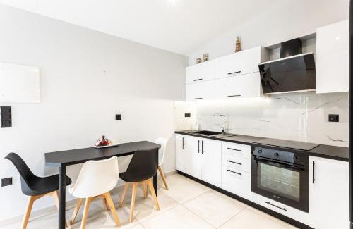 Kalamata Marina Apartment | Phoenix, Garden View in Kalamata B2