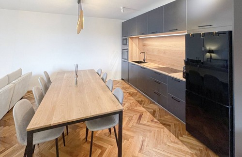 Candos Apartment | Phoenix Valley Suite - Exclusive Apartment + Pool
